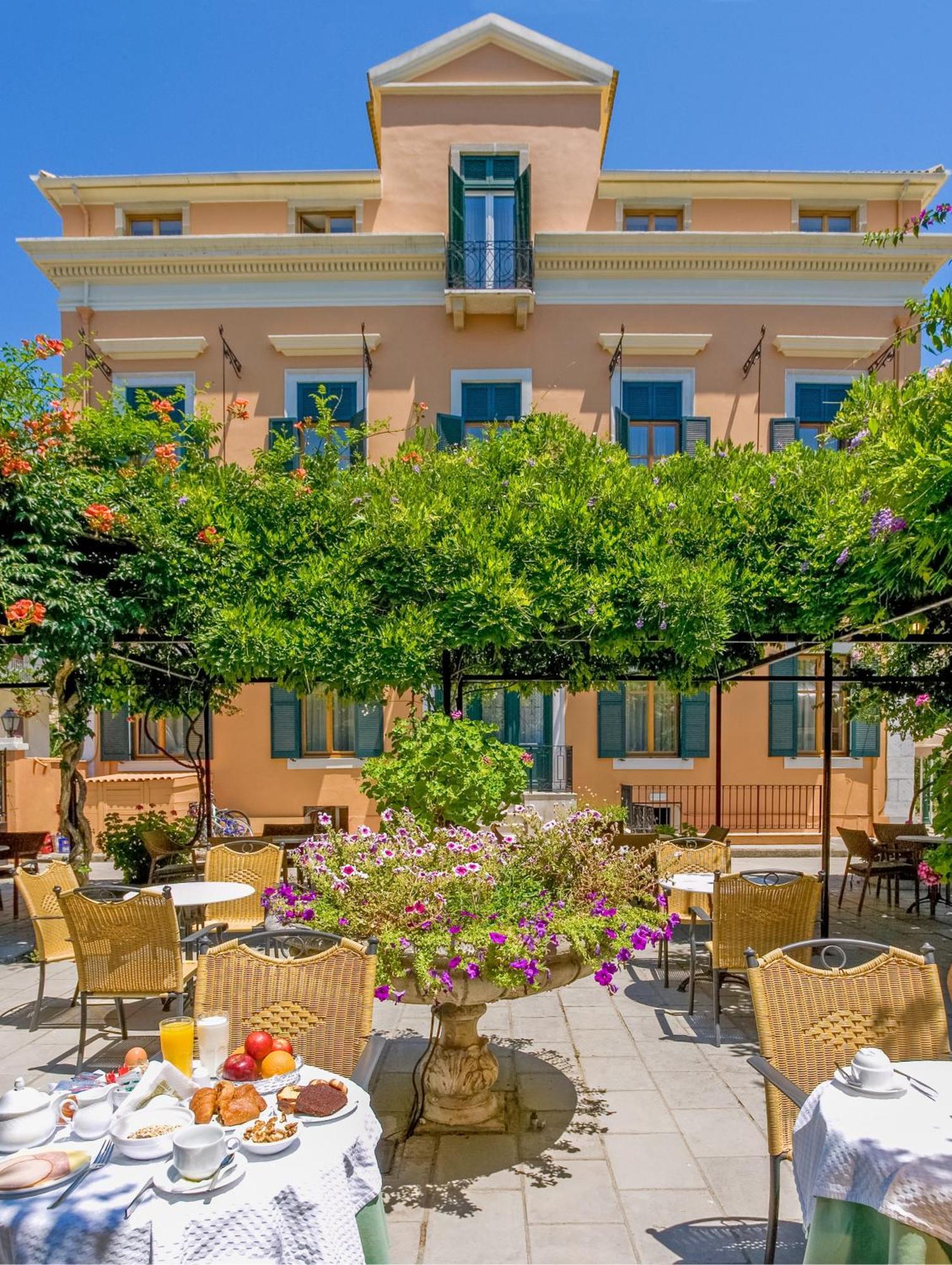 2 Top Airport Hotels in Corfu Old Town Worth Booking