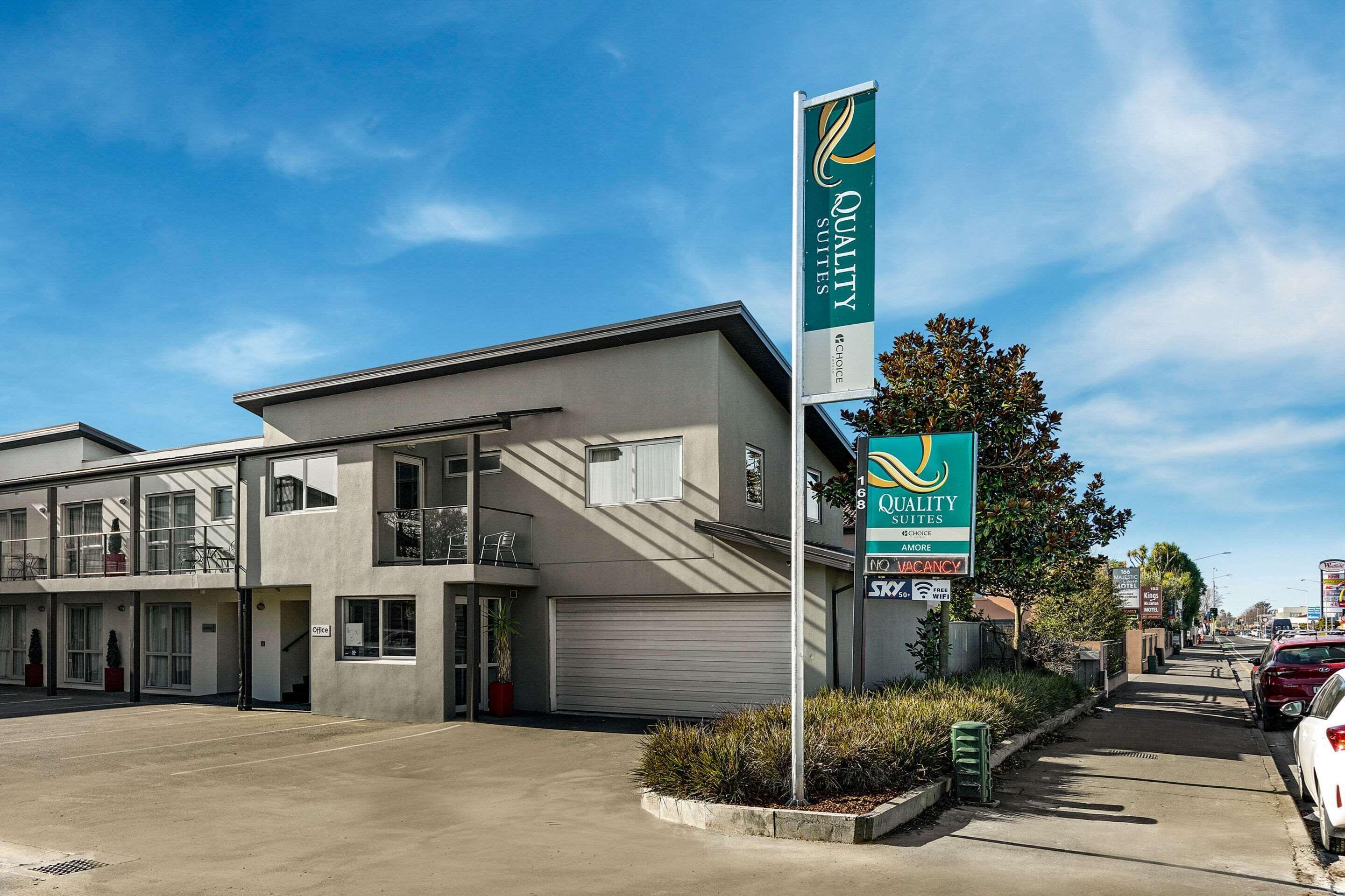 Staying In Riccarton: 2 Airport Hotels Compared