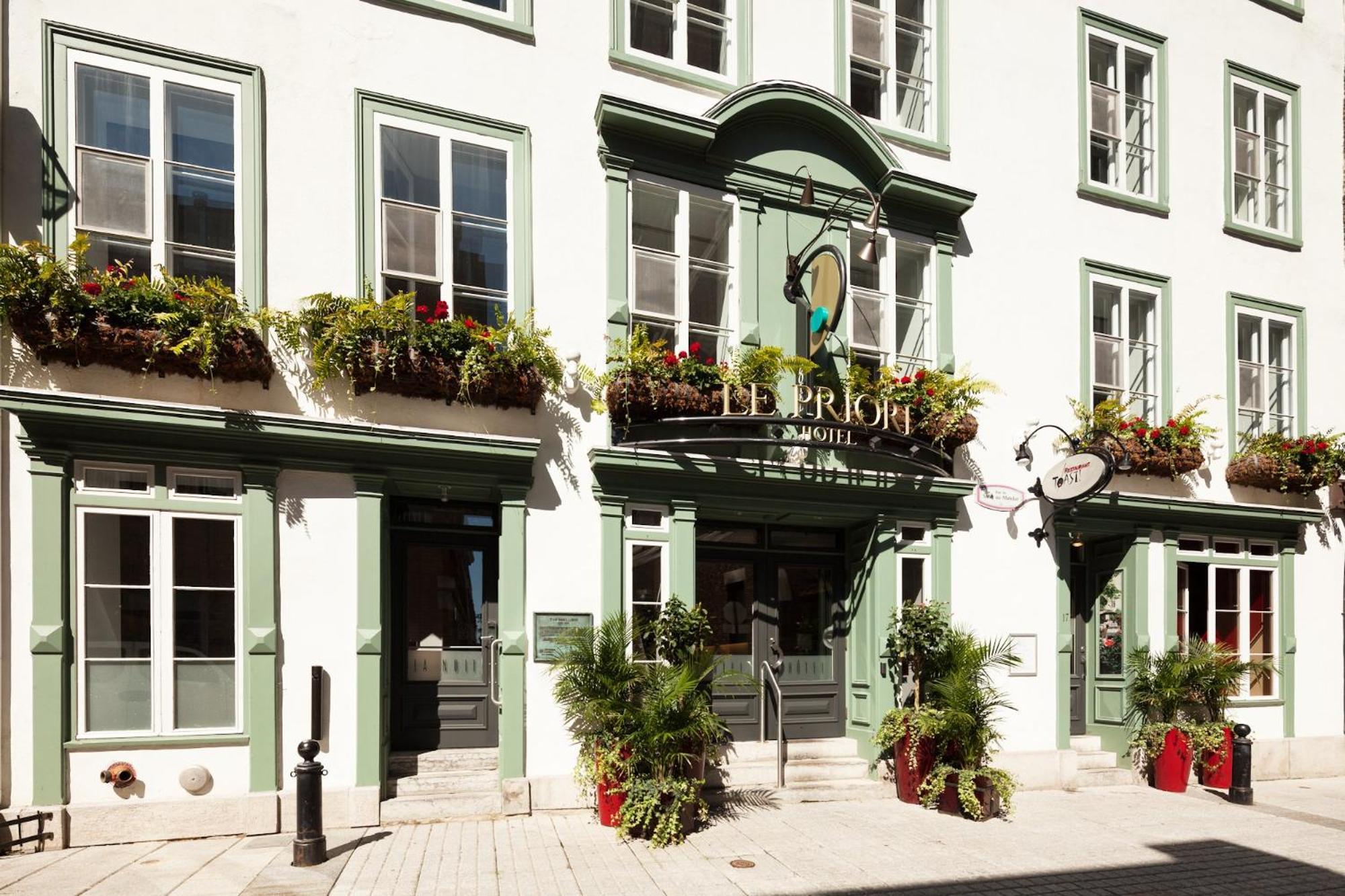 2 Romantic Hotels in Rio Vista, Phoenix to Book in 2025