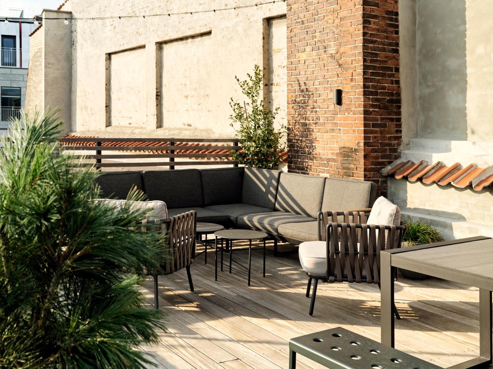 Staying In Milan Historic Centre: 2 Three-Star Hotels Compared