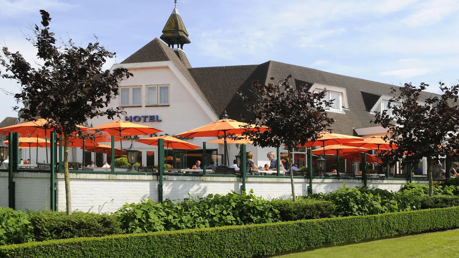 Staying Near Partycentrum Ottenhome: 2 Van der Valk Hotels Compared