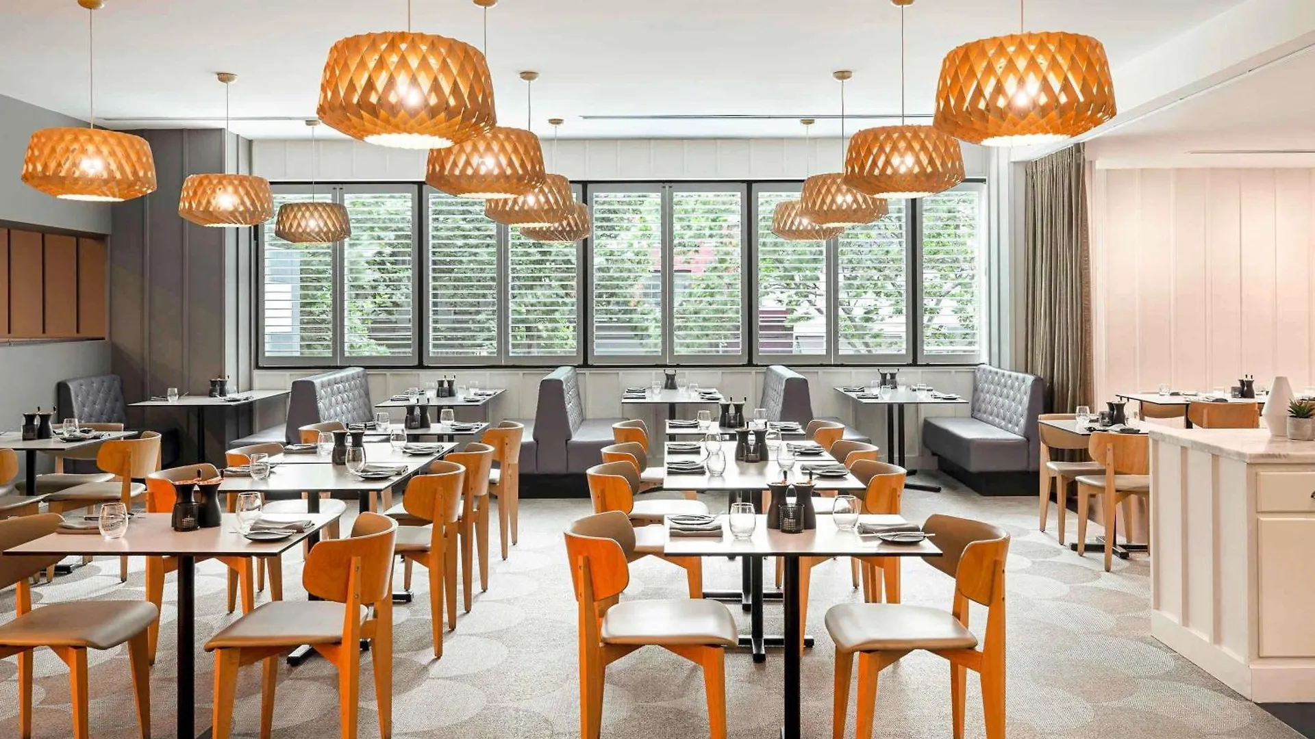 2 Central Hotels in Chinatown, Melbourne You Should Know About