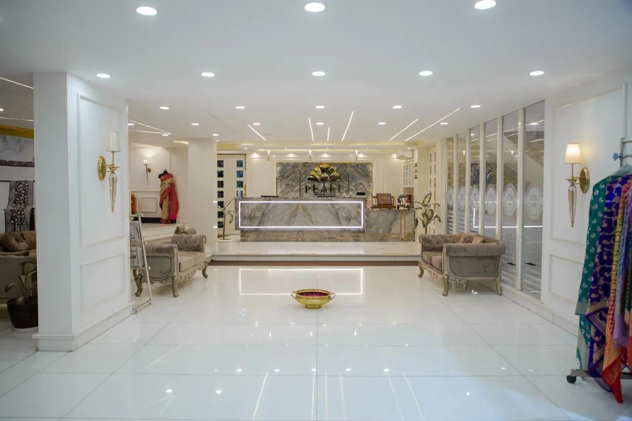 Where to Stay Near Kedar Ghat: 4 Best 4-Star Hotels