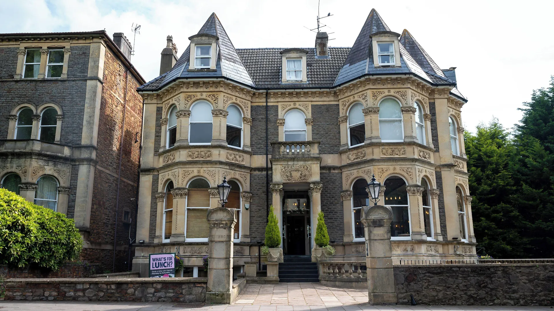 Staying Near Bristol Zoo Gardens: 8 Central Hotels Compared