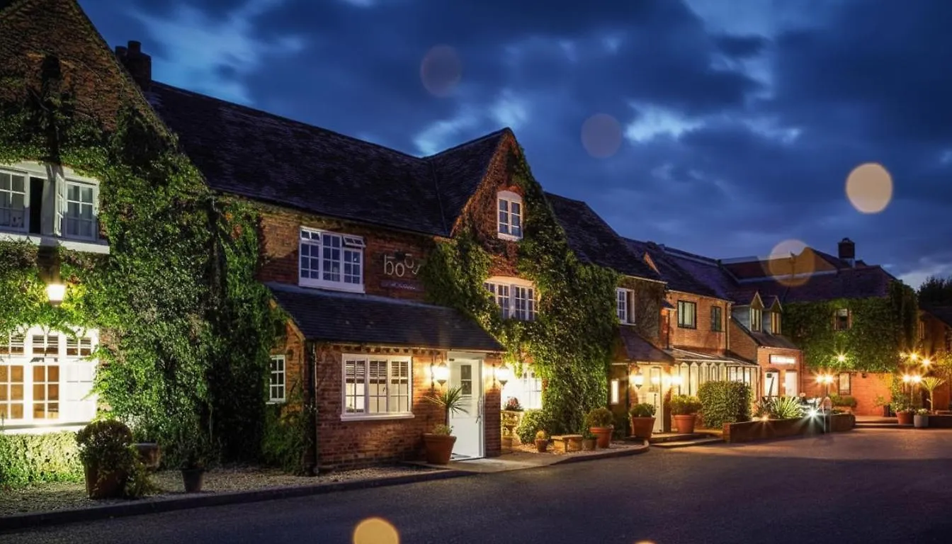 5 Smart Family-Friendly Hotels Near Stoneleigh Abbey