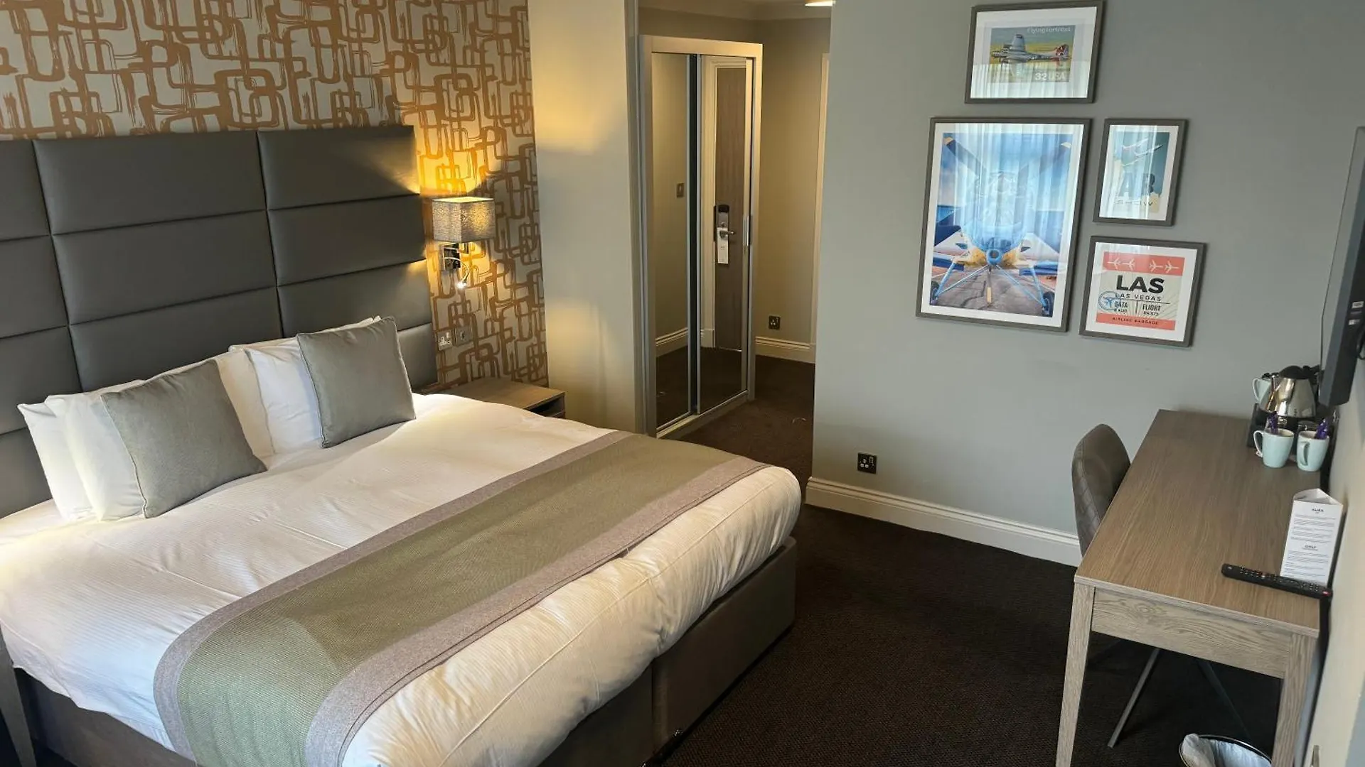 Staying In Essex: 4 Resort Hotels Compared & Ranked