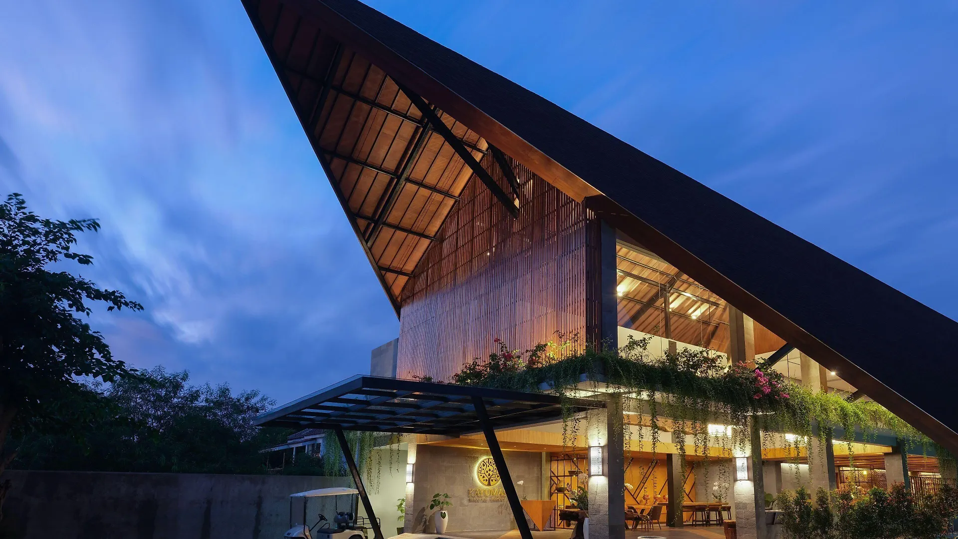 2 Solid 4-Star Hotels in Petitenget for a Real Seminyak Stay