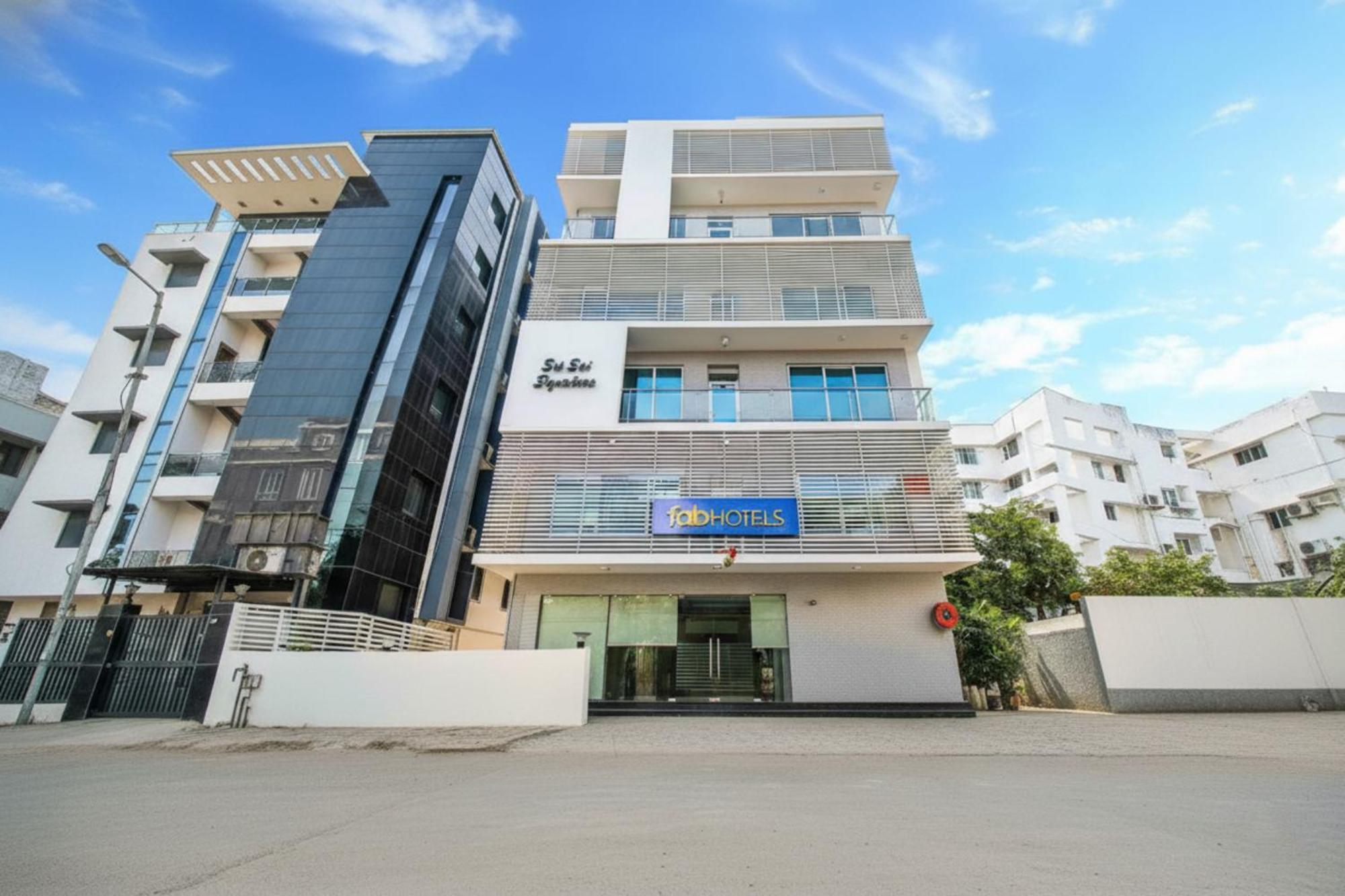 Where to Stay for Work: 10 Best Business Hotels in HITEC City