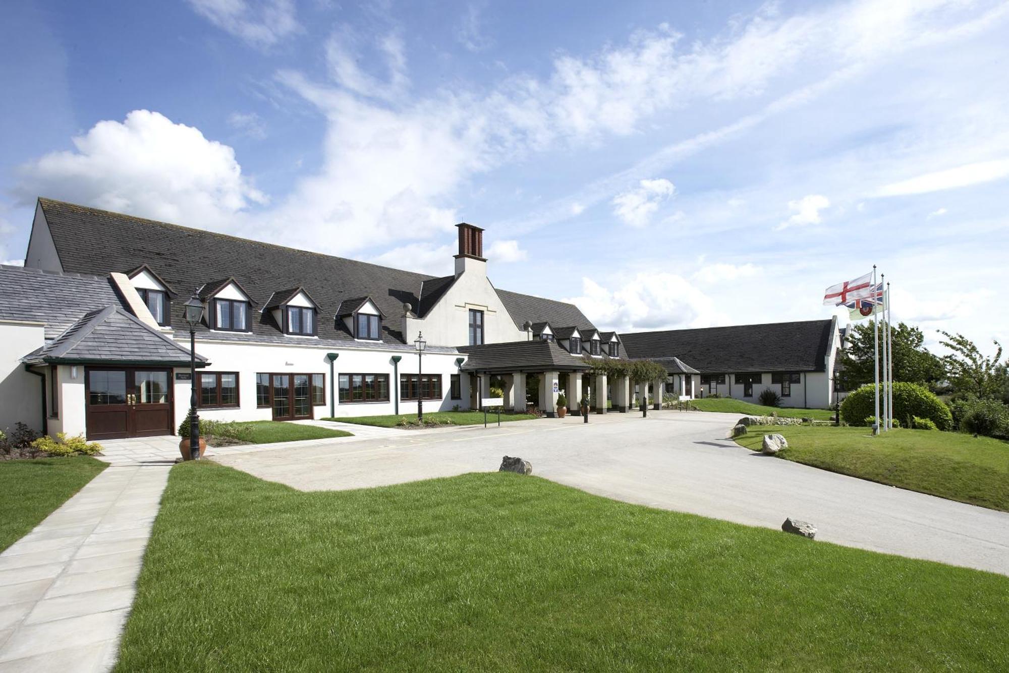 5 Classic British Hotels in England That Stand Out