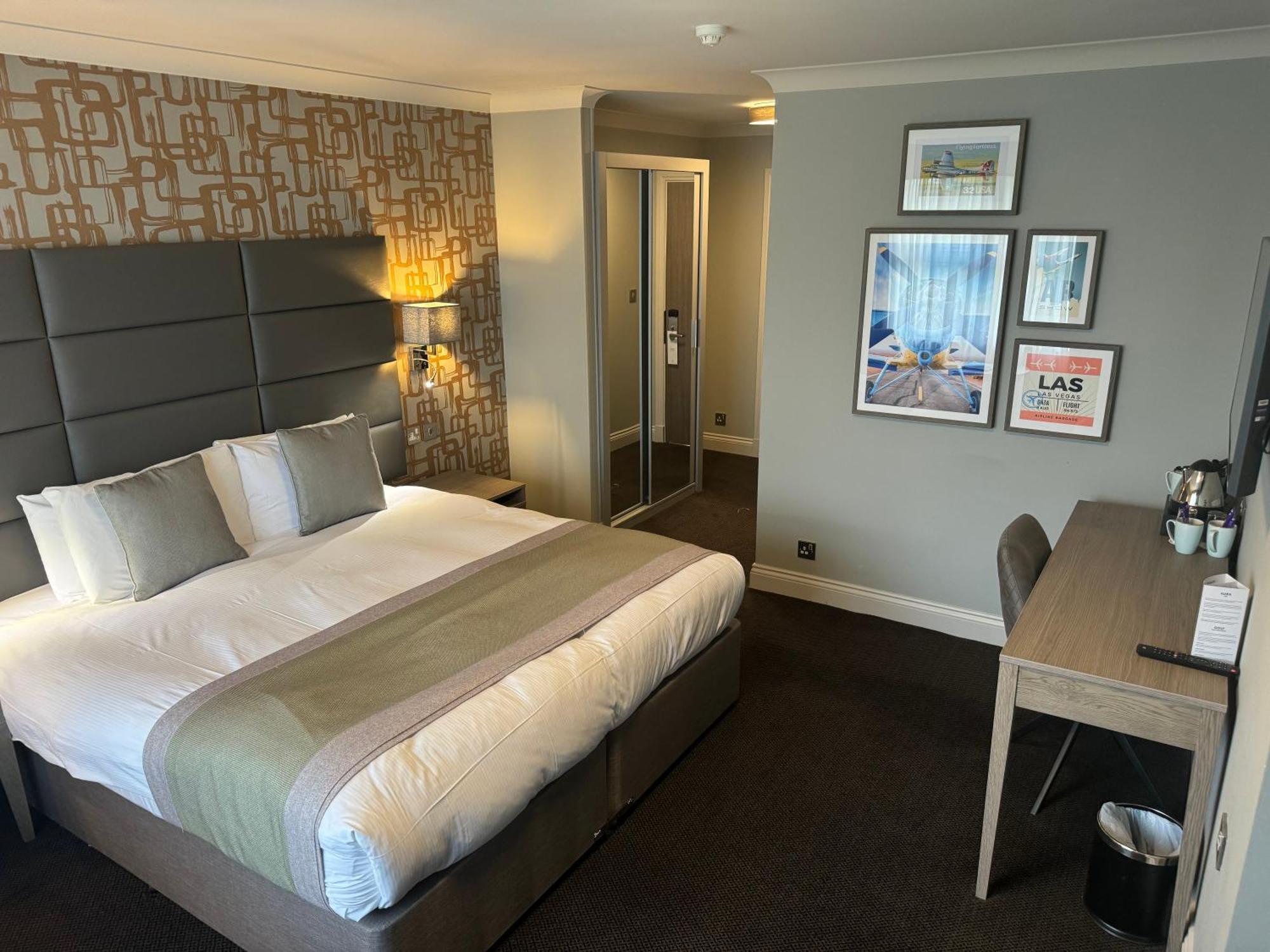 Staying In Essex: 4 Resort Hotels Compared & Ranked