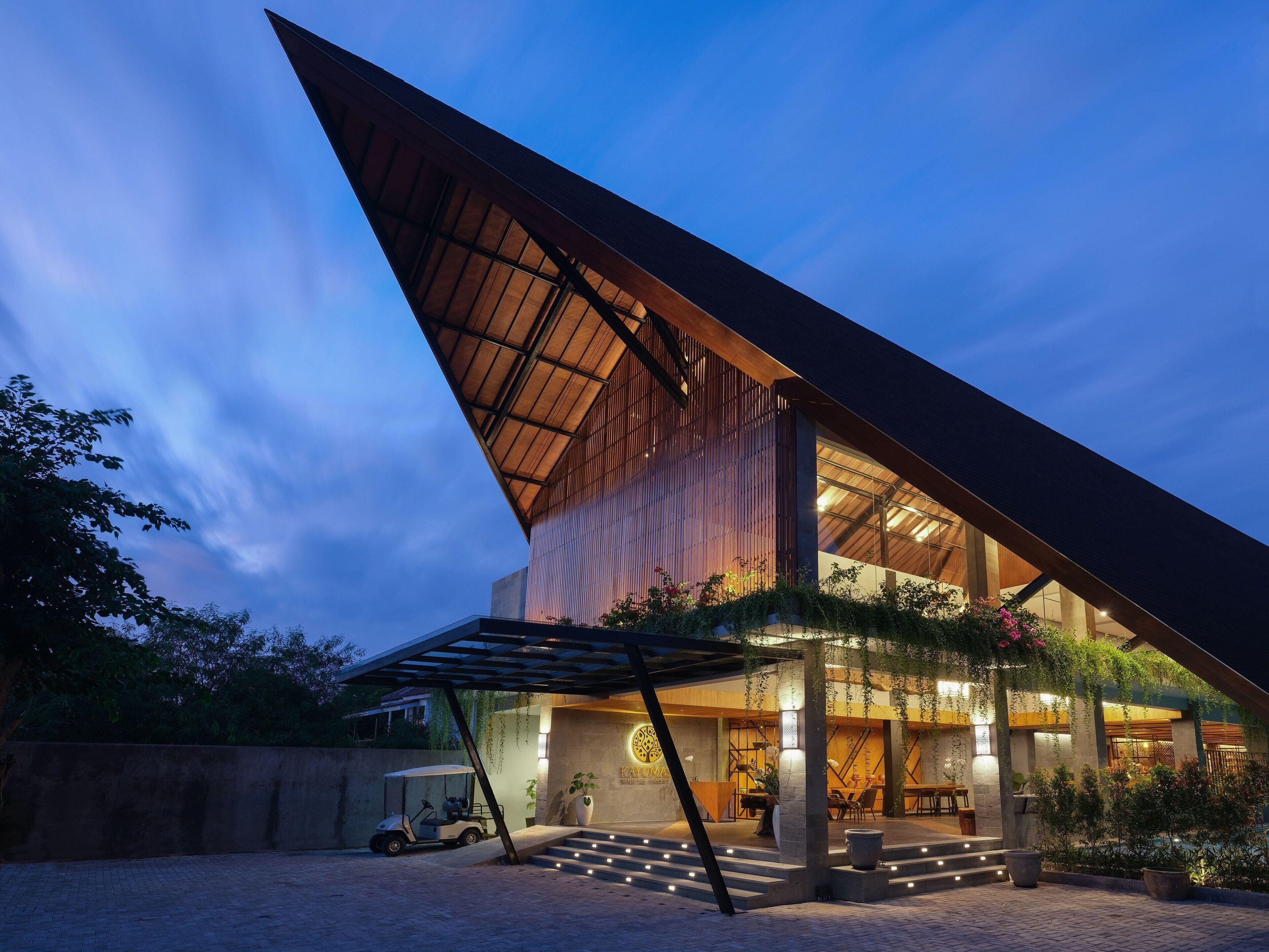 2 Solid 4-Star Hotels in Petitenget for a Real Seminyak Stay