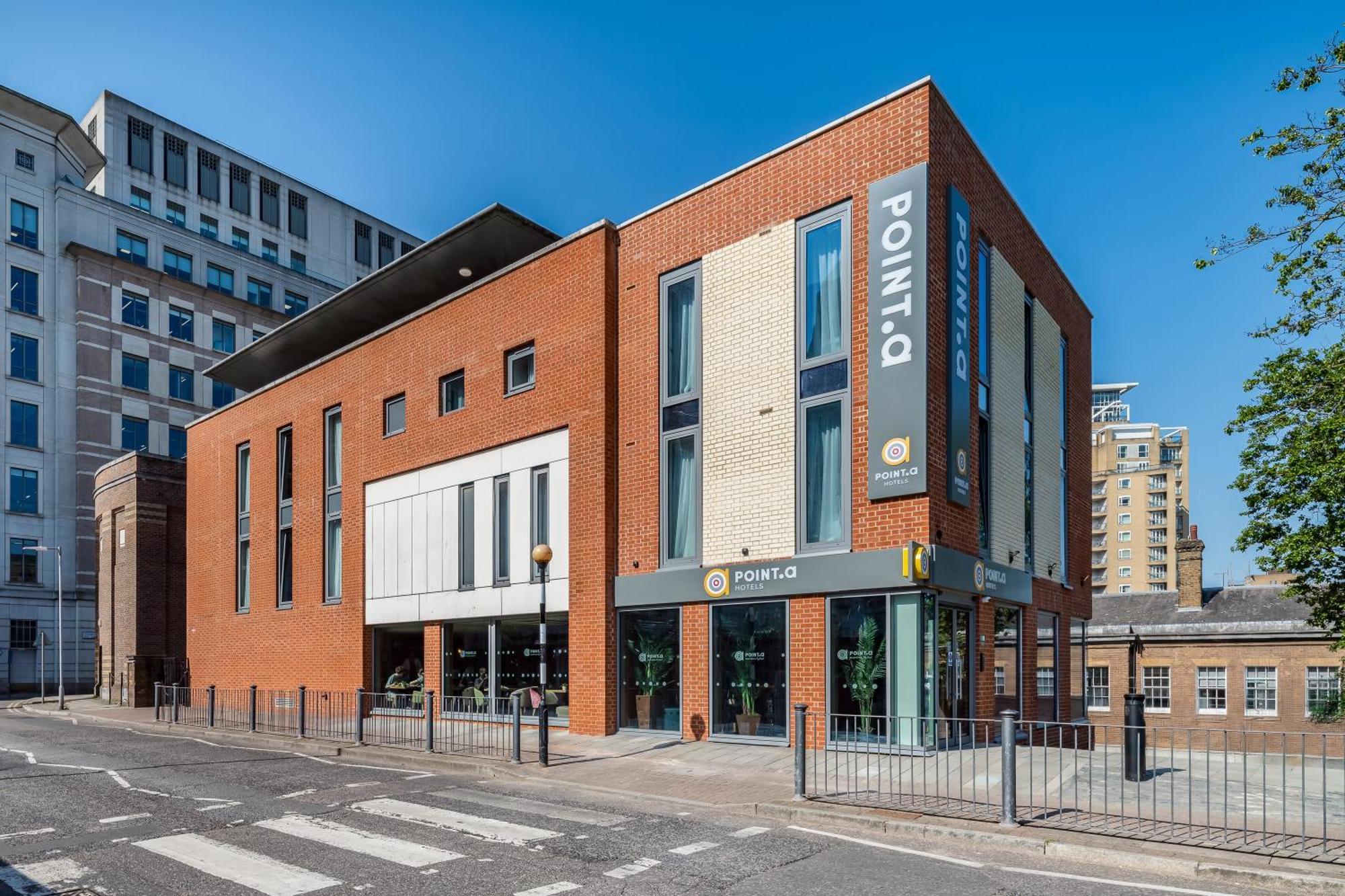 10 Smart Airport Hotels In Tower Hamlets Worth Booking